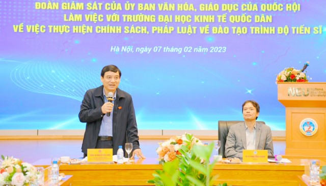 ỦY BAN VĂN HÓA, GIÁO DỤC GIÁM SÁT VIỆC THỰC HIỆN CHÍNH SÁCH, PHÁP LUẬT VỀ ĐÀO TẠO TRÌNH ĐỘ TIẾN SĨ